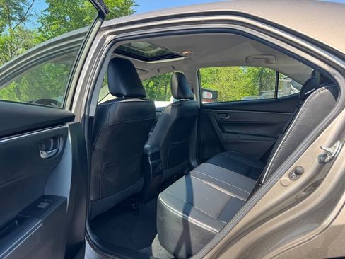 Used 2019 Toyota Corolla XLE FWD image 21