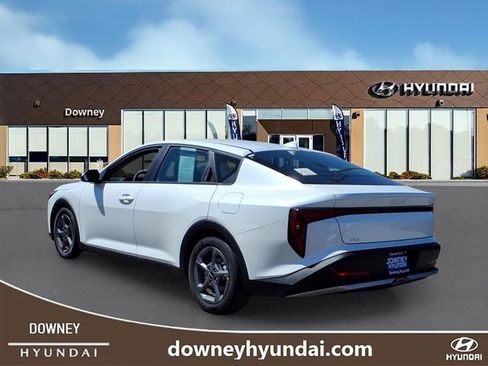 Used 2025 Kia K4 FWD image 6