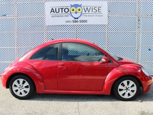 Used 2008 Volkswagen Beetle S FWD image 4