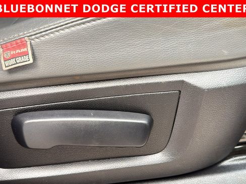 Used 2017 RAM 2500 Tradesman w/ Chrome Appearance Group image 29