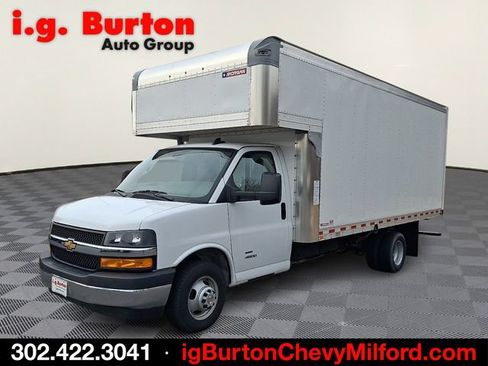 New 2024 Chevrolet Express 4500 Extended w/ Power Convenience Package RWD image 3
