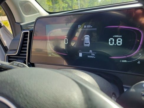 Used 2023 Kia Sportage EX image 19