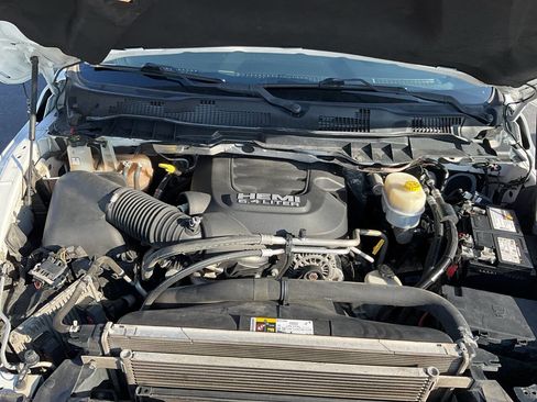 Used 2016 RAM 2500 Laramie w/ Convenience Group image 31