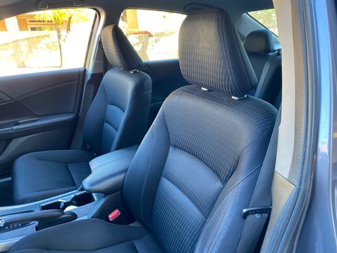 Used 2015 Honda Accord Sport image 16