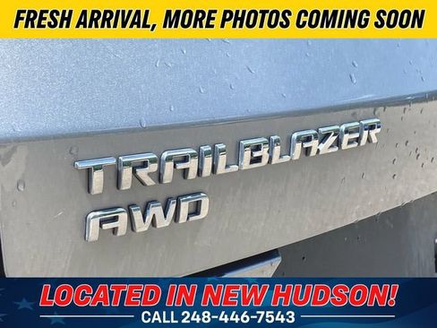 Used 2023 Chevrolet TrailBlazer LT w/ Convenience Package AWD/4WD image 12
