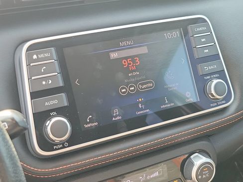Certified 2020 Nissan Kicks SR FWD image 24