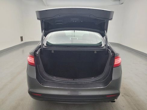 Used 2015 Ford Fusion SE FWD image 29