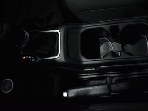 Used 2021 Jeep Wrangler Sport AWD/4WD image 43