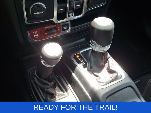Used 2020 Jeep Wrangler Unlimited Rubicon AWD/4WD image 16