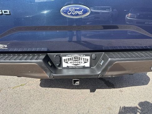 Used 2015 Ford F150 Lariat w/ Equipment Group 502A Luxury AWD/4WD image 12
