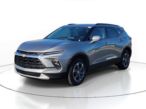 Certified 2024 Chevrolet Blazer LT w/ Convenience Package AWD/4WD image 2