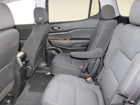 Used 2022 GMC Acadia SLE w/ Driver Convenience Package image 18