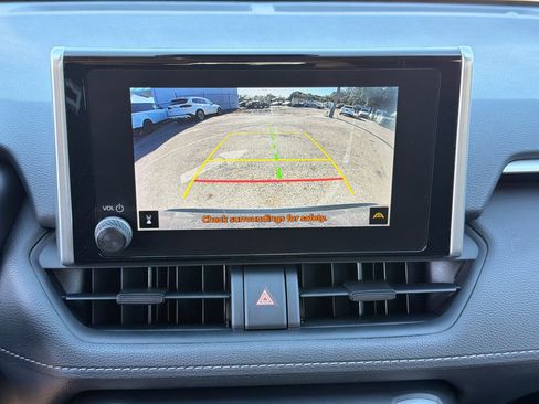 Used 2023 Toyota RAV4 LE image 32