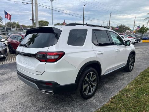 Used 2025 Honda Pilot Elite image 5