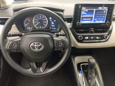 Used 2022 Toyota Corolla LE FWD image 22
