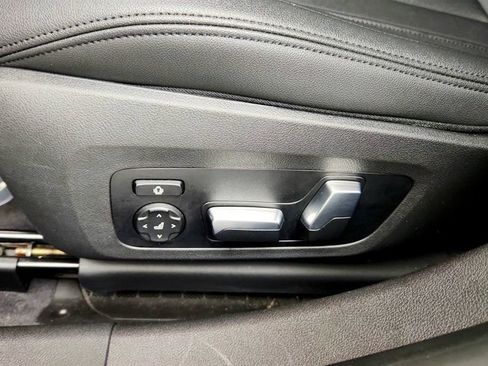 Used 2019 BMW 330i xDrive Sedan w/ Convenience Package AWD/4WD image 12