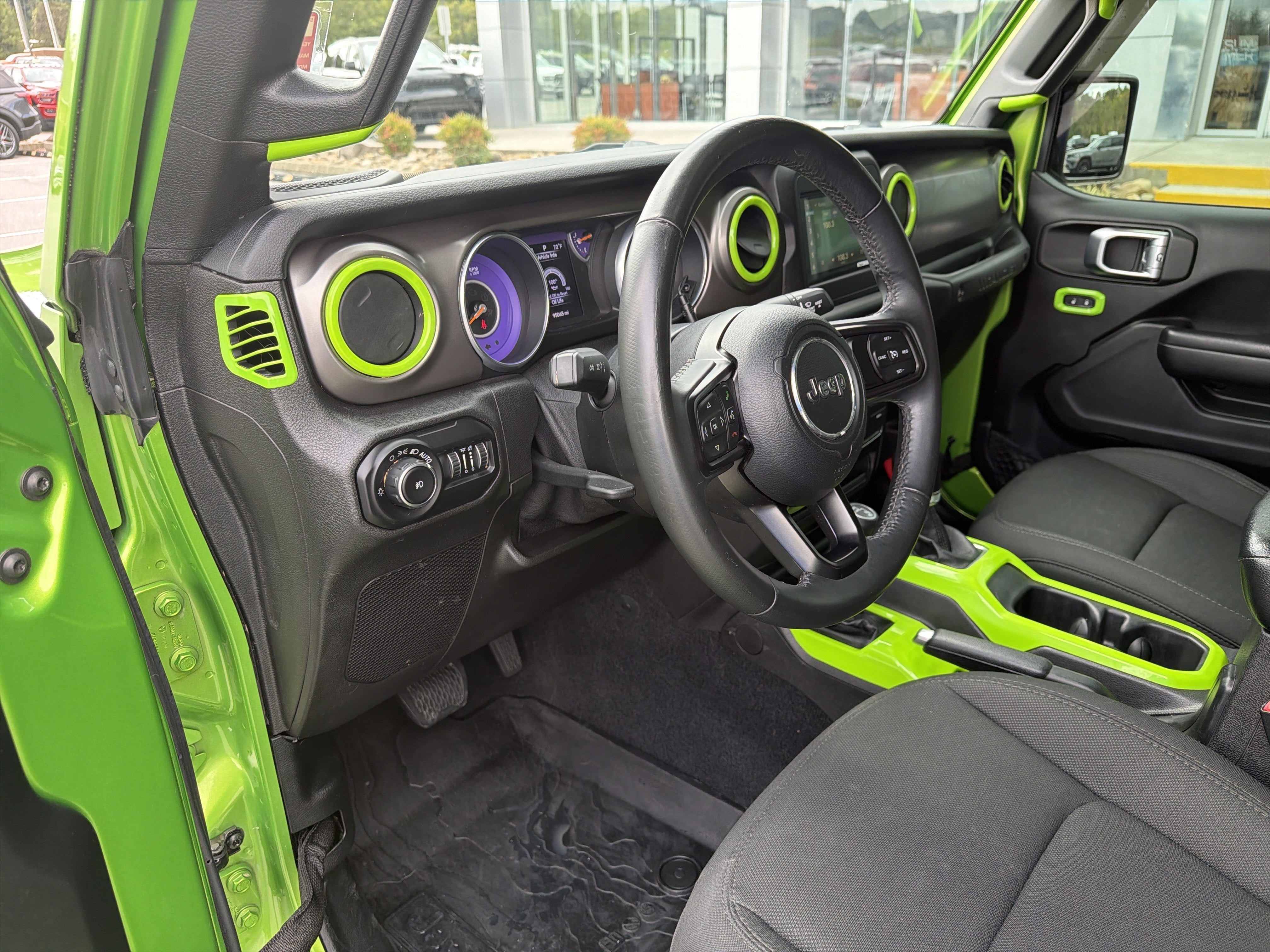 Used 2018 Jeep Wrangler Unlimited Sport S AWD/4WD image 17
