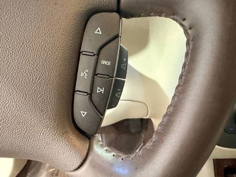Used 2007 Buick Lucerne CXL w/ Entertainment Package FWD image 35
