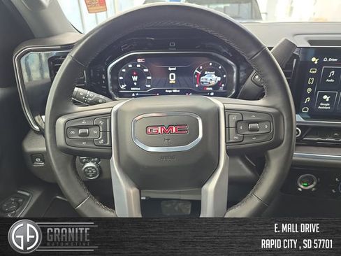 Used 2024 GMC Sierra 1500 SLT image 14