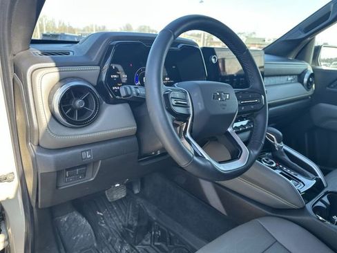 Certified 2024 Chevrolet Colorado ZR2 w/ ZR2 Convenience Package III image 12