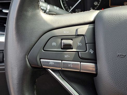 Used 2024 Cadillac XT6 Luxury AWD/4WD image 22