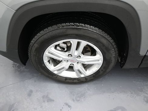 Certified 2024 GMC Terrain SLE image 8