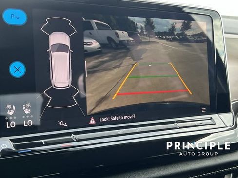 Used 2026 Volkswagen Atlas SE FWD image 25