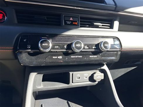 Certified 2025 Honda Pilot TrailSport image 30