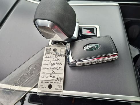 Certified 2026 Land Rover Range Rover Evoque S AWD/4WD image 36