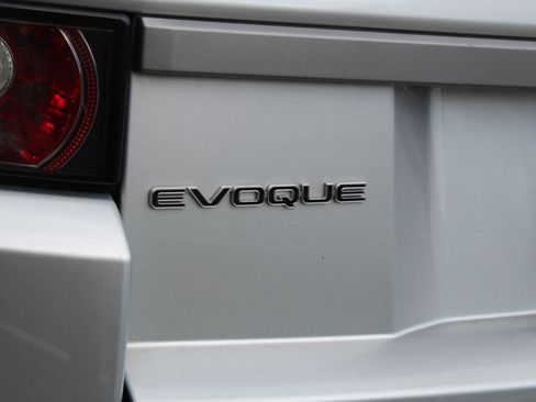 Used 2015 Land Rover Range Rover Evoque Pure Plus image 49