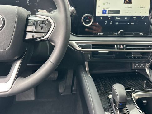 Used 2025 Lexus RX 350 FWD image 27