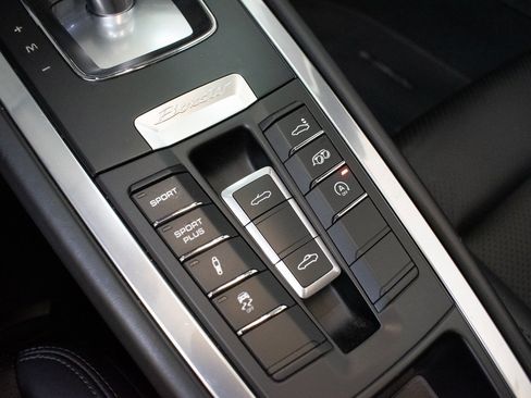 Used 2015 Porsche Boxster GTS image 31