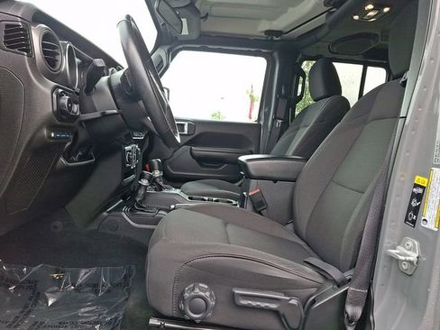 Used 2023 Jeep Wrangler Unlimited w/ Cold Weather Group AWD/4WD image 13