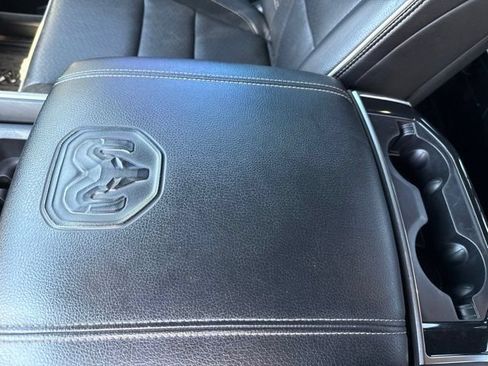 Used 2021 RAM 1500 Laramie w/ Sport Appearance Package AWD/4WD image 31