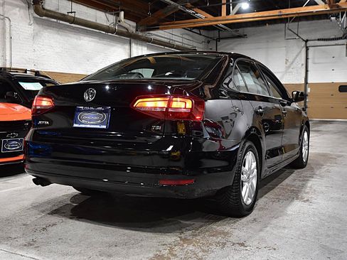 Used 2017 Volkswagen Jetta S FWD image 4