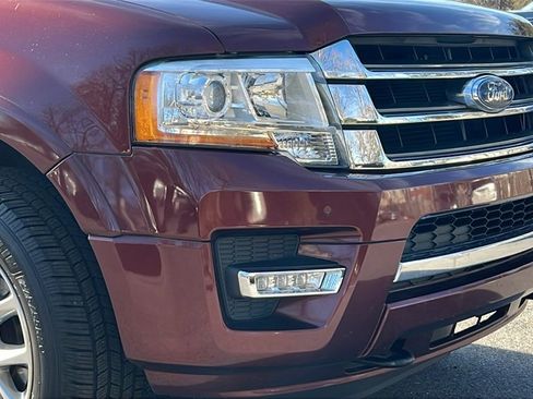 Used 2017 Ford Expedition Limited image 8