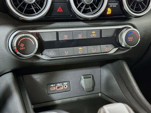 Used 2023 Nissan Sentra SV image 15