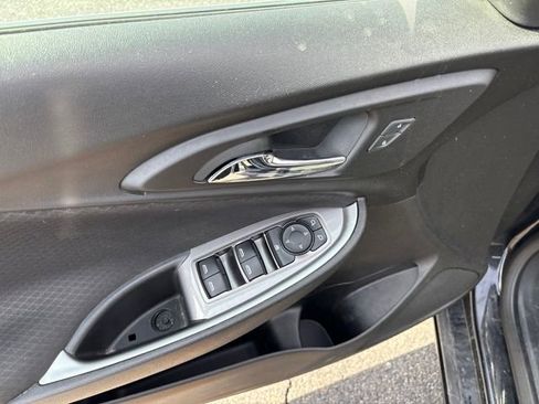 Used 2020 Chevrolet Malibu RS w/ LPO, Convenience Package 1 image 16