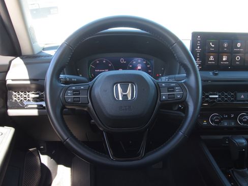 Used 2023 Honda Accord EX-L image 24