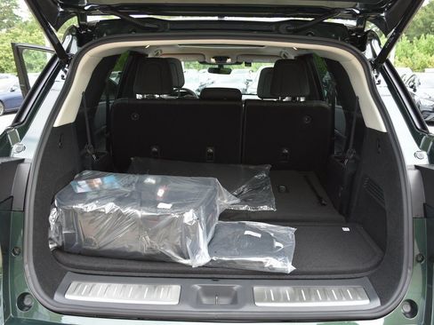 New 2026 INFINITI QX60 Luxe w/ Family Package image 35