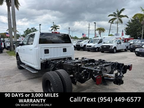 Used 2022 RAM 3500 Big Horn AWD/4WD image 1