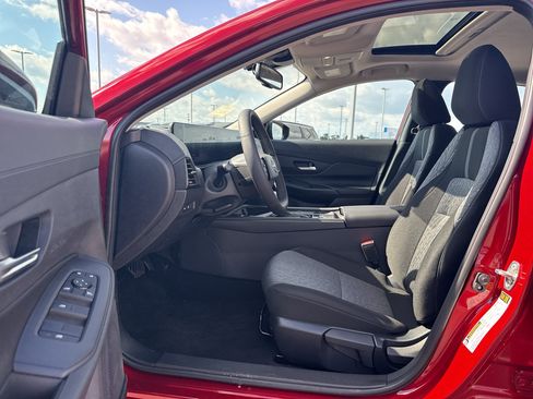 New 2027 Nissan Sentra SV FWD image 10