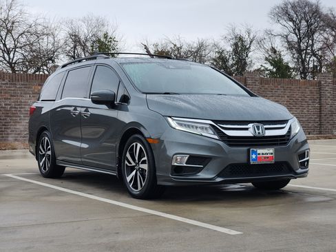 Used 2018 Honda Odyssey Elite image 4