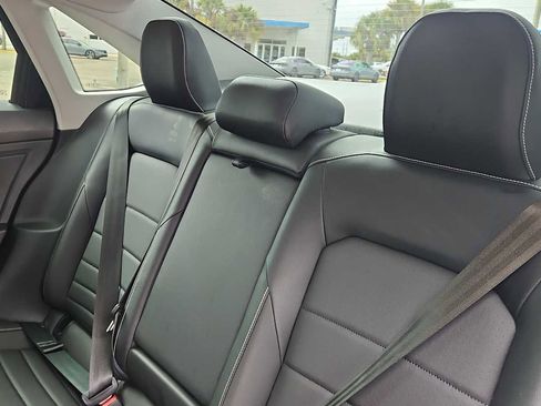 Used 2023 Volkswagen Jetta SE image 24