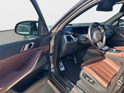 Used 2025 BMW X5 M60i w/ Executive Package AWD/4WD image 11