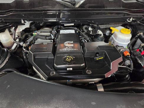 Used 2022 RAM 3500 Tradesman w/ Chrome Appearance Group image 96