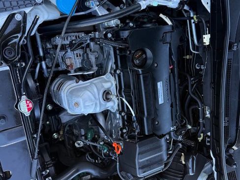 Used 2017 Honda Accord LX image 19
