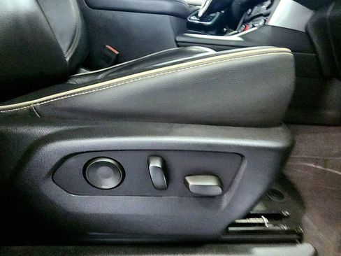 Used 2021 Chevrolet Tahoe Premier image 40