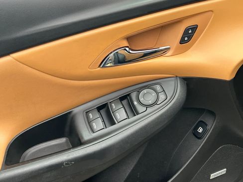 Used 2017 Chevrolet Volt Premier w/ Driver Confidence II Package image 12