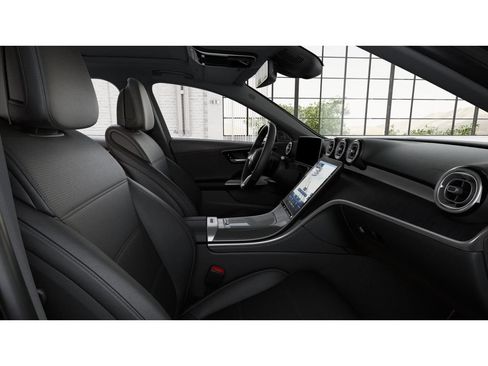 Certified 2022 Mercedes-Benz C 300 4MATIC Sedan image 4